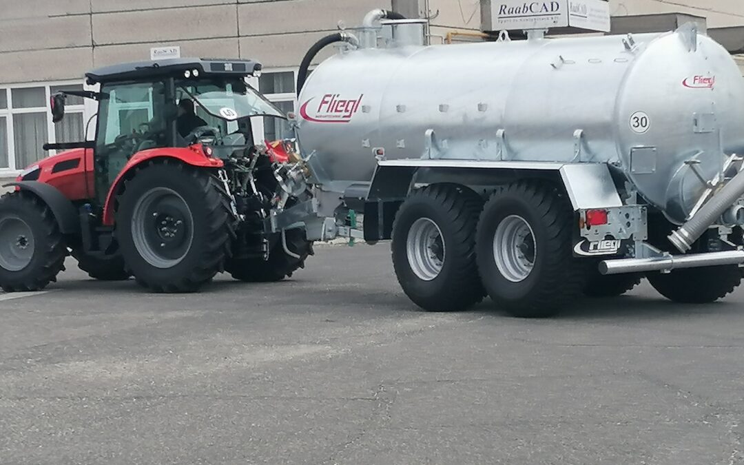 Fliegl VFW 12000 Tartálykocsi
